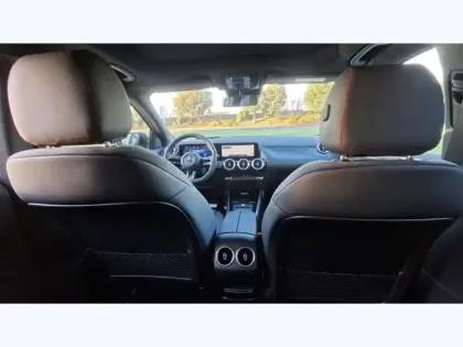 Photo 8 Mercedes EQA 250+ Edition