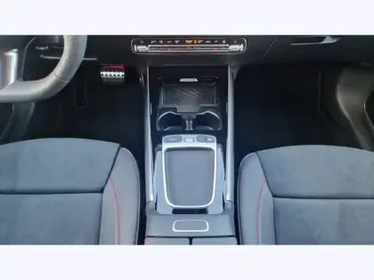 Photo 17 Mercedes EQA 250+ Edition