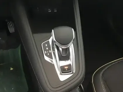 Photo 21 Renault Symbioz Nouveau E-Tech full hybrid 145 Iconic