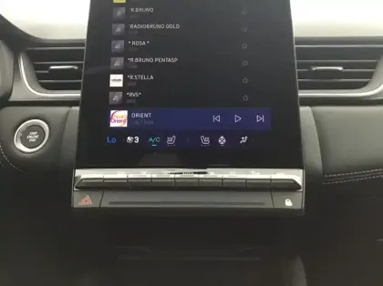 Photo 15 Renault Symbioz Nouveau E-Tech full hybrid 145 Iconic