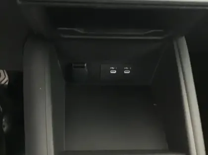 Photo 19 Renault Symbioz Nouveau E-Tech full hybrid 145 Iconic