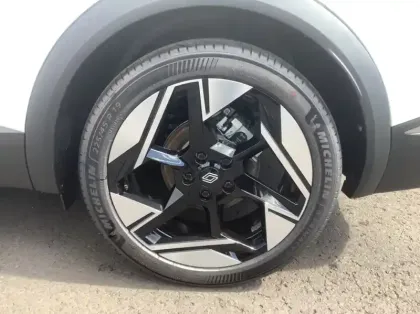 Photo 8 Renault Symbioz Nouveau E-Tech full hybrid 145 Iconic