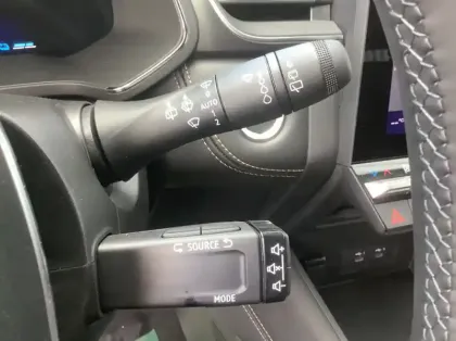 Photo 19 Renault Symbioz Nouveau E-Tech full hybrid 145 Iconic