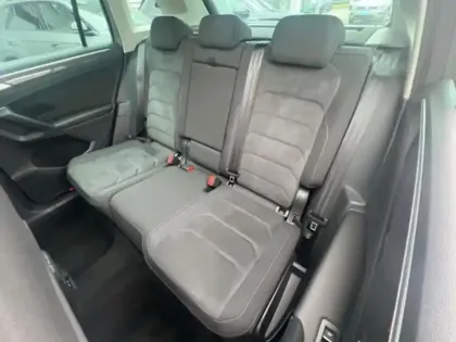 Photo 6 Volkswagen Tiguan  2.0 TDI 150ch Carat