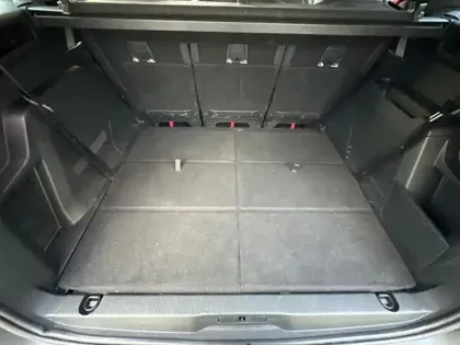 Photo 13 Peugeot 5008  1.6 PureTech 180ch S&S GT Line EAT8