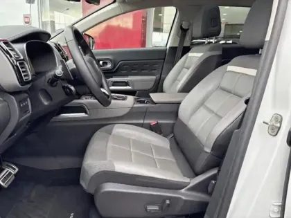 Photo 8 Citroën C5 aircross  Hybrid 225ch Shine Pack e-EAT8