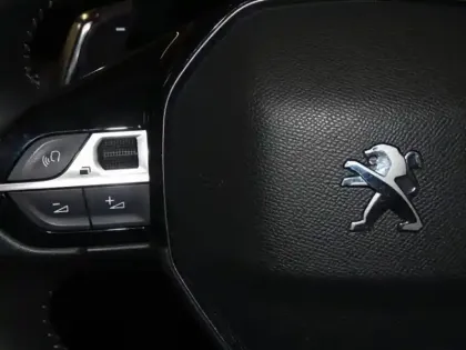 Photo 12 Peugeot 3008  1.2 PureTech 130ch S&S Style EAT8