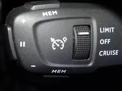 Photo 14 Peugeot 3008  1.2 PureTech 130ch S&S Style EAT8