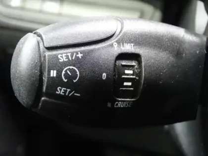 Photo 12 Peugeot 208  1.2 PureTech 82ch E6.c Allure 5p