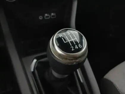 Photo 14 Renault Clio  1.5 Blue dCi 100ch Evolution - 24