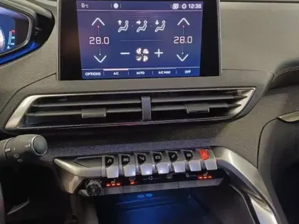 Photo 13 Peugeot 3008  1.5 BlueHDi 130ch E6.c GT Line S&S  6cv