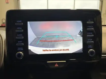 Photo 9 Toyota Yaris  116h Dynamic Business 5p + Programme Beyond Zero Academy MY22