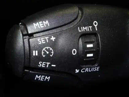 Photo 13 Peugeot 208  1.2 PureTech 75ch S&S Active Business