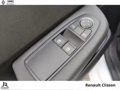 Photo 13 Renault Clio  E-Tech hybride 140ch Business -21N