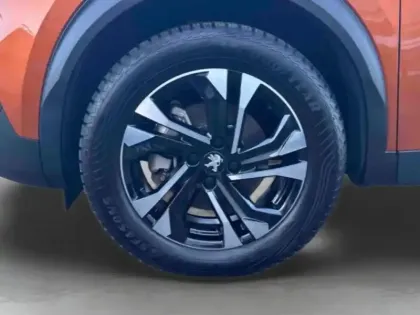 Photo 9 Peugeot 2008  e- 136ch Style