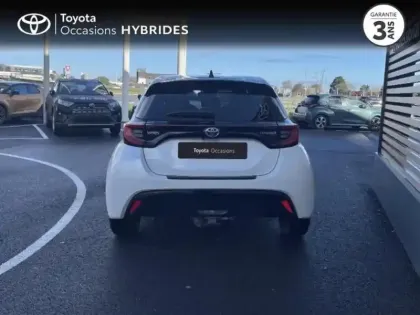 Photo 3 Toyota Yaris  116h Collection 5p