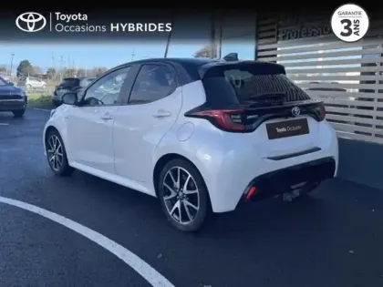 Photo 1 Toyota Yaris  116h Collection 5p