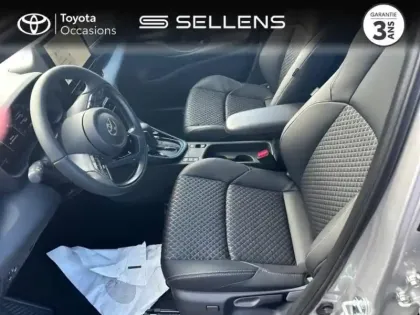 Photo 2 Toyota Yaris  130h Collection 5p MY25