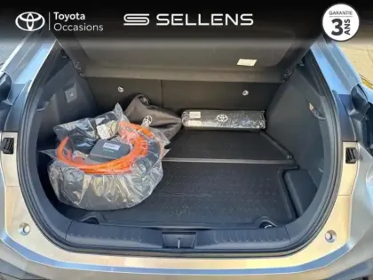 Photo 9 Toyota C-HR  2.0 Hybride Rechargeable 225ch Design MY25