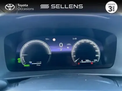 Photo 13 Toyota C-HR  2.0 Hybride Rechargeable 225ch Design MY25