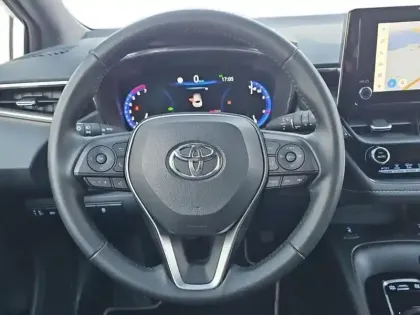 Photo 14 Toyota Corolla  122h Dynamic Business + Programme Beyond Zero Academy MY22