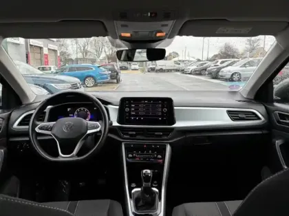 Photo 5 Volkswagen T-roc  1.0 TSI 110ch Life