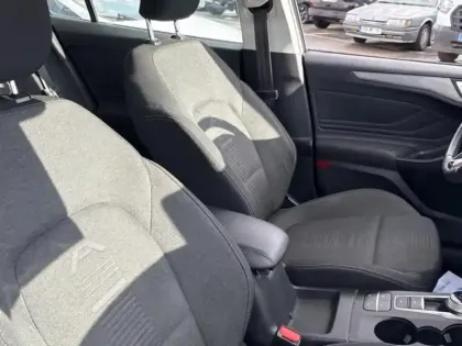 Photo 10 Ford Focus  Active 1.0 EcoBoost 125 ch BVA