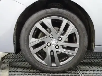 Photo 9 Peugeot 208  1.2 PureTech 75ch S&S Active Business