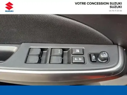 Photo 10 Suzuki Swift  1.2 Dualjet Hybrid 83ch Pack AllGrip