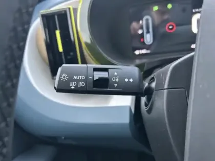 Photo 13 Fiat Grande Panda  1.2 Hybrid 100ch La Prima eDCT6