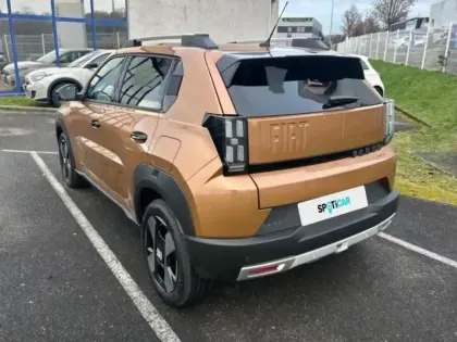 Photo 6 Fiat Grande Panda  1.2 Hybrid 100ch La Prima eDCT6