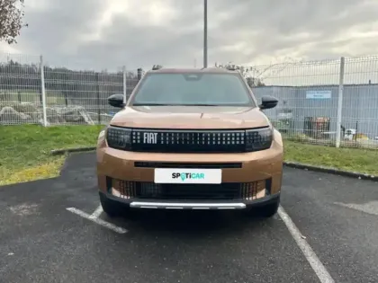 Photo 1 Fiat Grande Panda  1.2 Hybrid 100ch La Prima eDCT6