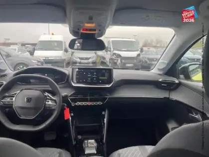 Photo 29 Peugeot 208  1.2 Hybrid 110ch Allure e-DCS6