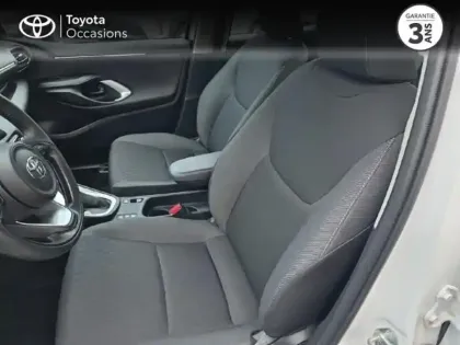 Photo 10 Toyota Yaris  116h Dynamic 5p MY22