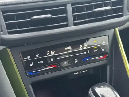 Photo 29 Volkswagen Taigo  1.0 TSI 110ch Style DSG7