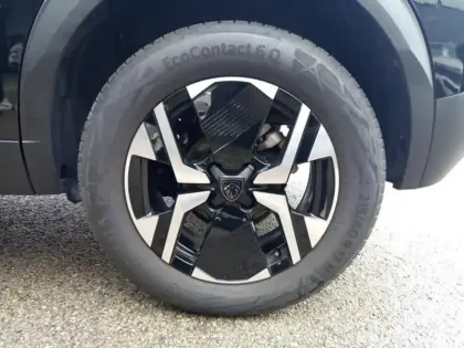 Photo 7 Peugeot 2008  1.2 Hybrid 136ch Allure e-DCS6