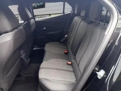 Photo 10 Peugeot 2008  1.2 Hybrid 136ch Allure e-DCS6