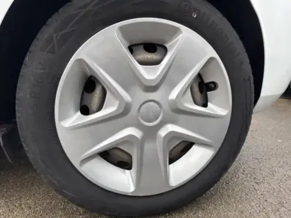 Photo 8 Ford Fiesta  1.5 TDCi 85 ch Connect Business Nav 5p