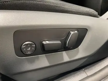 Photo 14 BMW Serie 5 Série 5 i5 340ch eDrive40