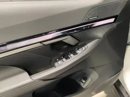 Photo 13 BMW Serie 5 Série 5 i5 340ch eDrive40