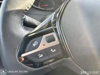 Photo 12 Peugeot 208  1.2 PureTech 100ch S&S Active