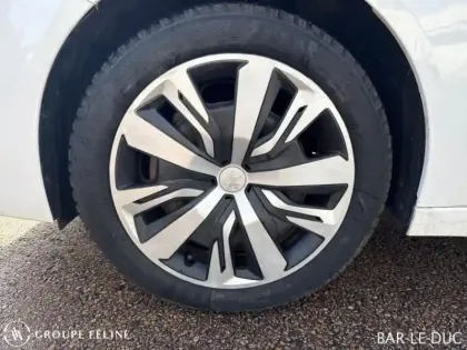 Photo 10 Peugeot 208  1.2 PureTech 100ch S&S Active