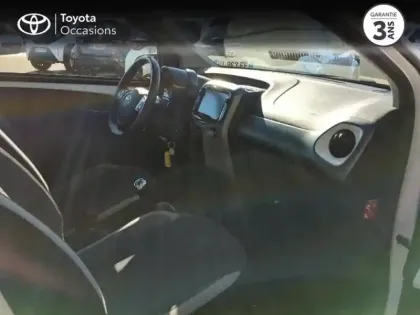 Photo 5 Toyota Aygo  1.0 VVT-i 72ch x-play 5p