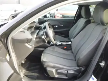 Photo 12 Peugeot 208  1.2 Hybrid 110ch Allure e-DCS6