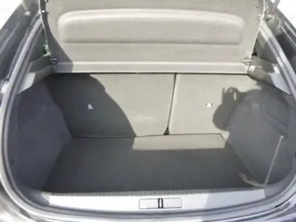 Photo 8 Peugeot 208  1.2 Hybrid 110ch Allure e-DCS6