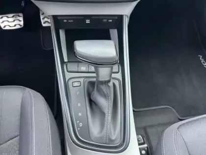 Photo 14 Hyundai Bayon  1.0 T-GDi 100ch Hybrid 48V Creative DCT-7