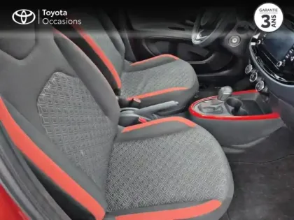 Photo 5 Toyota Aygo  X 1.0 VVT-i 72ch Design S-CVT