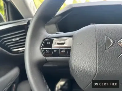 Photo 10 DS DS 4  Hybride 136ch Etoile Nappa Automatique