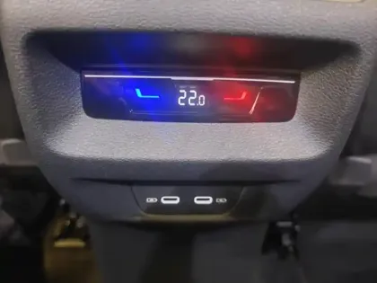 Photo 10 Volkswagen Tayron  1.5 eTSI 150ch R-Line Edition DSG7 7 places