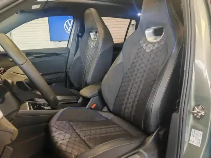 Photo 13 Volkswagen Tayron  1.5 eTSI 150ch R-Line Edition DSG7 7 places